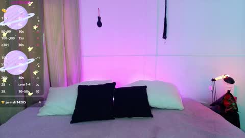 Blue online show from November 28, 4:31 pm