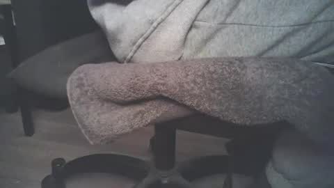 Snapshot of juanitou chatting on December 17, 2:56 pm frenchchouchou online show from December 17, 2:56 pm