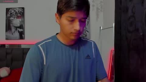 Snapshot of juanjo_ferrari chatting on November 4, 1:05 am juanjo ferrari online show from November 4, 1:05 am