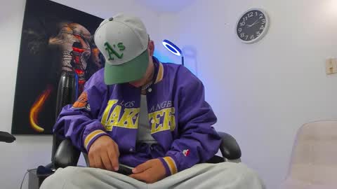 Snapshot of juank_wss chatting on November 7, 11:32 am Juank online show from November 7, 11:32 am