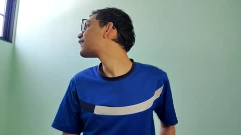 Snapshot of juansuarez204 chatting on December 22, 3:11 pm juansuarez204 online show from December 22, 3:11 pm