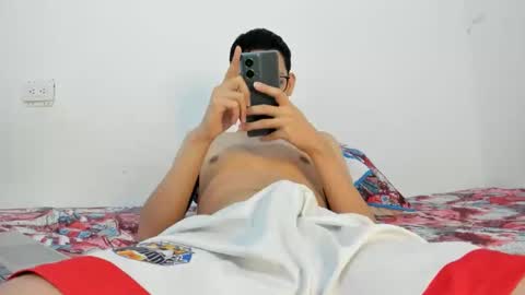 juansuarez204 online show from December 18, 10:05 pm