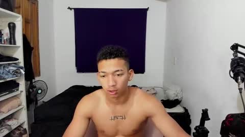 Snapshot of juansw66 chatting on September 19, 3:19 am juansw66 online show from September 19, 3:19 am