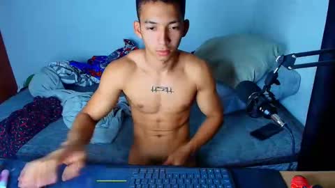 Snapshot of juansw66 chatting on November 18, 3:38 pm juansw66 online show from November 18, 3:38 pm