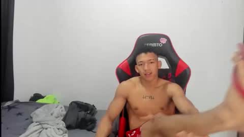 Snapshot of juansw66 chatting on January 10, 5:20 am juansw66 online show from January 10, 5:20 am