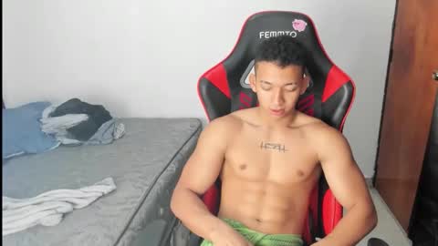 Snapshot of juansw66 chatting on February 8, 4:49 am juansw66 online show from February 8, 4:49 am