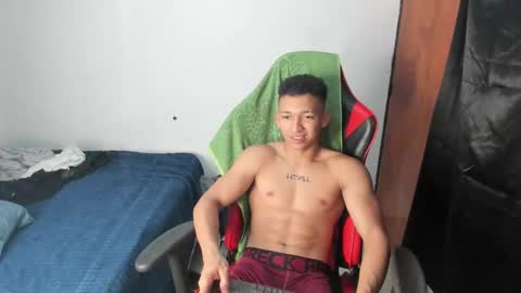 Snapshot of juansw66 chatting on February 13, 5:25 am juansw66 online show from February 13, 5:25 am