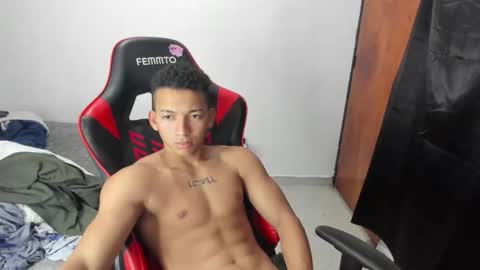 Snapshot of juansw66 chatting on February 26, 4:11 am juansw66 online show from February 26, 4:11 am