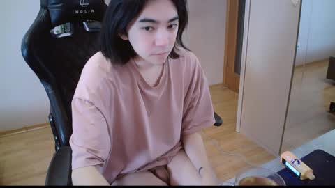 Snapshot of judame_aoi chatting on December 9, 1:51 am Aoi online show from December 9, 1:51 am