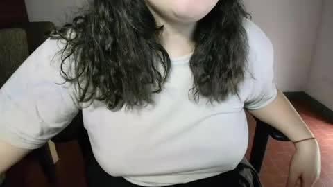 Judithamelia online show from October 22, 9:47 pm