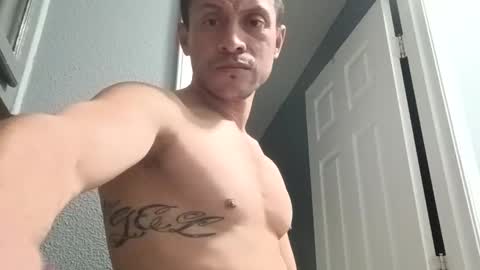 Snapshot of jugg2 chatting on October 23, 5:29 am Jugg online show from October 23, 5:29 am