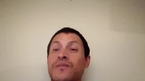 Snapshot of jugg2 chatting on December 3, 8:23 am Jugg online show from December 3, 8:23 am