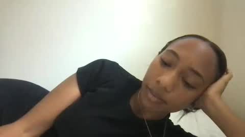 Snapshot of juicijazzi chatting on October 10, 10:09 pm juicijazzi online show from October 10, 10:09 pm