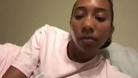 Snapshot of juicijazzi chatting on October 25, 9:50 am juicijazzi online show from October 25, 9:50 am