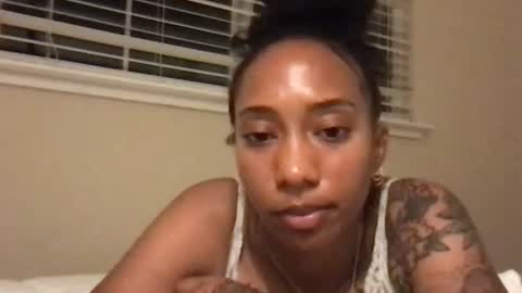 Snapshot of juicijazzi chatting on October 30, 6:15 am juicijazzi online show from October 30, 6:15 am