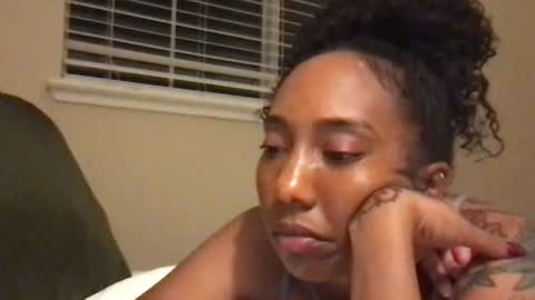 Snapshot of juicijazzi chatting on November 12, 10:15 am juicijazzi online show from November 12, 10:15 am