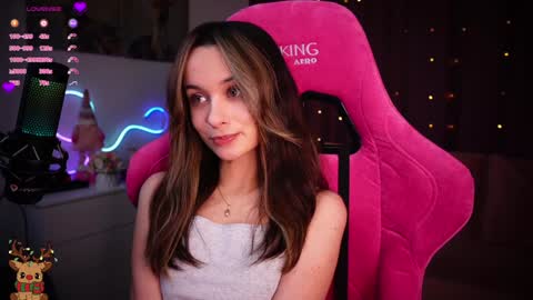 Snapshot of juicy___angel chatting on December 3, 11:13 pm Angelina online show from December 3, 11:13 pm