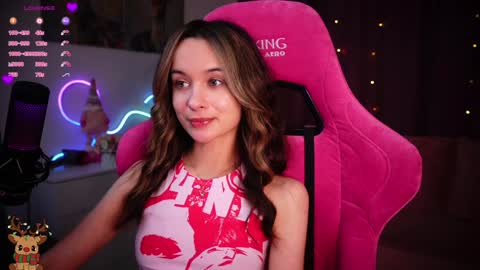 Snapshot of juicy___angel chatting on December 4, 11:46 pm Angelina online show from December 4, 11:46 pm