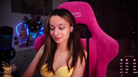 Snapshot of juicy___angel chatting on January 15, 9:51 pm Angelina online show from January 15, 9:51 pm