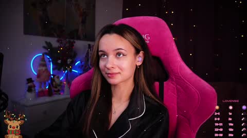 Snapshot of juicy___angel chatting on January 16, 7:41 pm Angelina online show from January 16, 7:41 pm