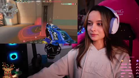 Snapshot of juicy___angel chatting on January 26, 1:09 am Angelina online show from January 26, 1:09 am