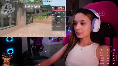 Snapshot of juicy___angel chatting on February 3, 8:13 pm Angelina online show from February 3, 8:13 pm