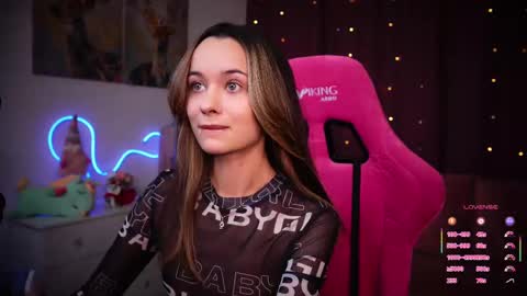 Snapshot of juicy___angel chatting on February 17, 8:26 pm Angelina online show from February 17, 8:26 pm