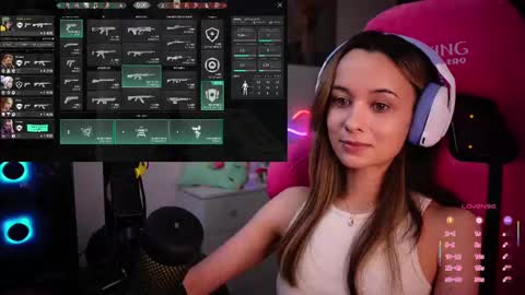 Snapshot of juicy___angel chatting on March 1, 11:37 pm Angelina online show from March 1, 11:37 pm