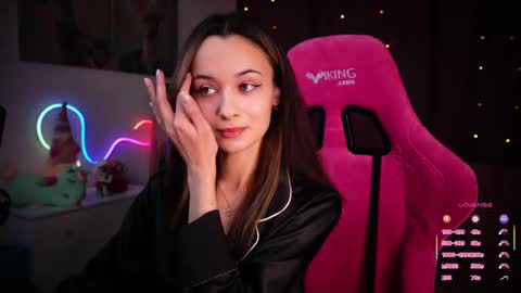 Snapshot of juicy___angel chatting on March 4, 9:11 pm Angelina online show from March 4, 9:11 pm