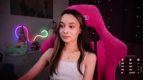 Snapshot of juicy___angel chatting on March 7, 8:11 pm Angelina online show from March 7, 8:11 pm