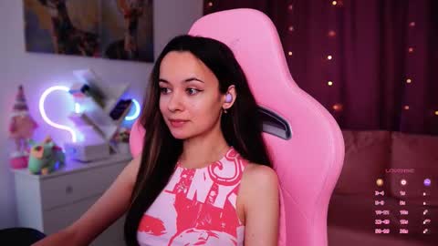 Snapshot of juicy___angel chatting on September 9, 9:53 am Angelina online show from September 9, 9:53 am