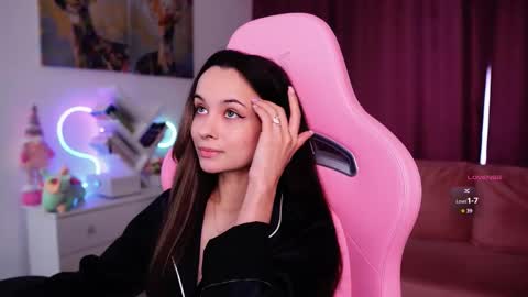 Snapshot of juicy___angel chatting on September 15, 10:48 am Angelina online show from September 15, 10:48 am