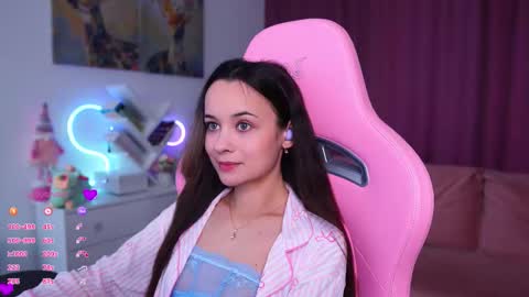 Snapshot of juicy___angel chatting on October 2, 11:06 am Angelina online show from October 2, 11:06 am