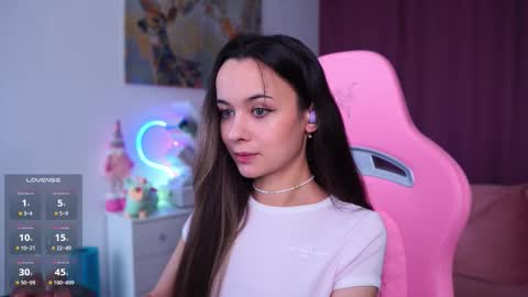 Snapshot of juicy___angel chatting on November 25, 11:43 am Angelina online show from November 25, 11:43 am