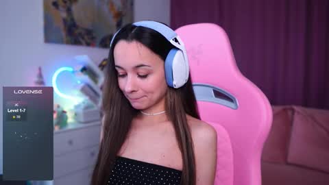 Snapshot of juicy___angel chatting on November 27, 11:45 am Angelina online show from November 27, 11:45 am