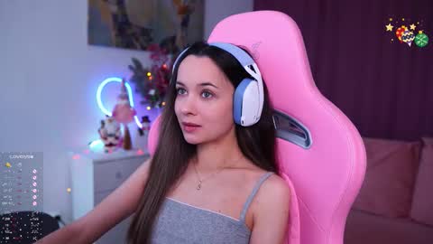 Snapshot of juicy___angel chatting on December 15, 11:47 am Angelina online show from December 15, 11:47 am