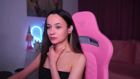 Angelina online show from March 18, 2:09 pm