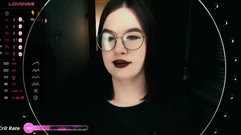 Snapshot of juicy_burrito chatting on November 9, 7:34 pm Bella online show from November 9, 7:34 pm