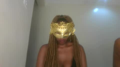 Juicey lovely online show from April 11, 5:17 pm