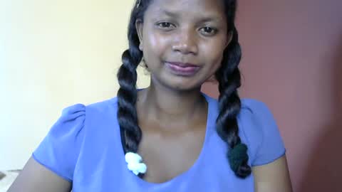 Snapshot of juicy_pretty chatting on March 11, 8:52 am stellah online show from March 11, 8:52 am