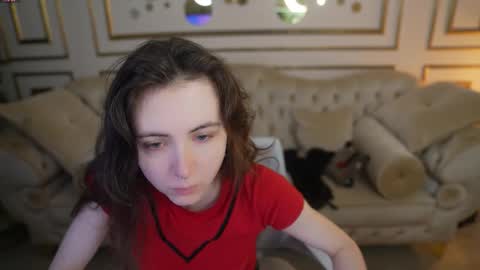 Elza online show from February 15, 11:30 am