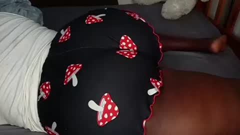 Snapshot of juicybooty_001 chatting on October 14, 7:09 am Sweetass online show from October 14, 7:09 am