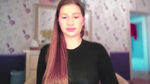 Snapshot of juicyhelenx chatting on September 24, 11:02 am Elena online show from September 24, 11:02 am