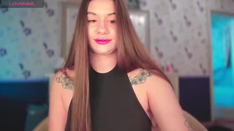 Snapshot of juicyhelenx chatting on September 26, 1:15 pm Elena online show from September 26, 1:15 pm