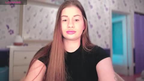 Snapshot of juicyhelenx chatting on October 5, 1:20 pm Elena online show from October 5, 1:20 pm