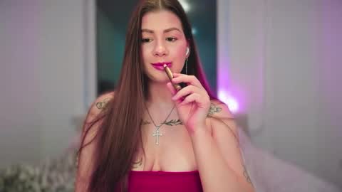 Snapshot of juicyhelenx chatting on November 13, 3:55 pm Elena online show from November 13, 3:55 pm