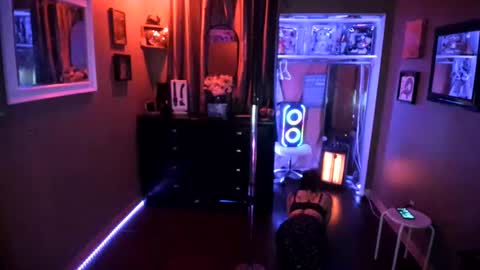 Snapshot of juicyjayxxx69 chatting on January 12, 3:28 am juicyjayxxx69 online show from January 12, 3:28 am