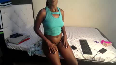 juicymunirah online show from April 2, 12:52 am