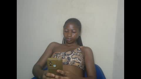 Snapshot of juicypiexx chatting on January 25, 10:18 pm juicypiexx online show from January 25, 10:18 pm