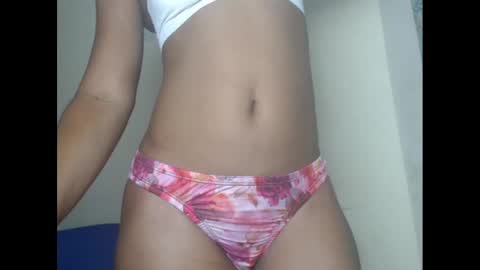 Snapshot of juicypiexx chatting on January 29, 10:11 pm juicypiexx online show from January 29, 10:11 pm